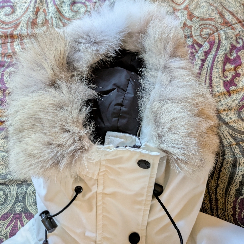 Canada Goose white Shelburne parka xl - Picture 9 of 10